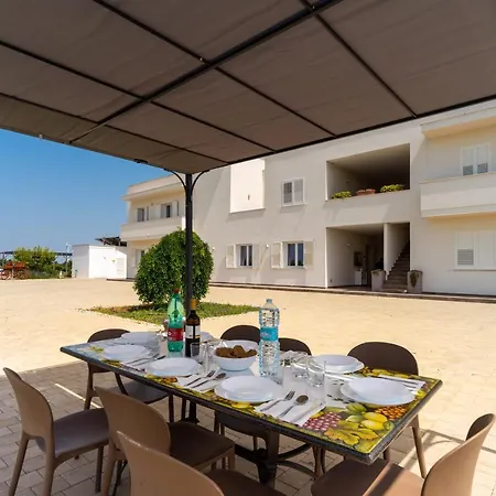 Apartment Le Scuderie 8