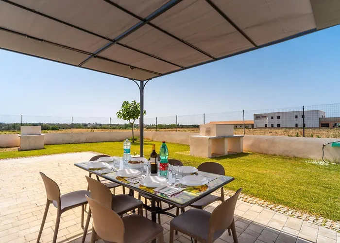 Apartment Le Scuderie 8 *